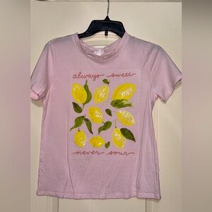 LC Lauren Conrad tee. Lemons. EUC.  Size Small